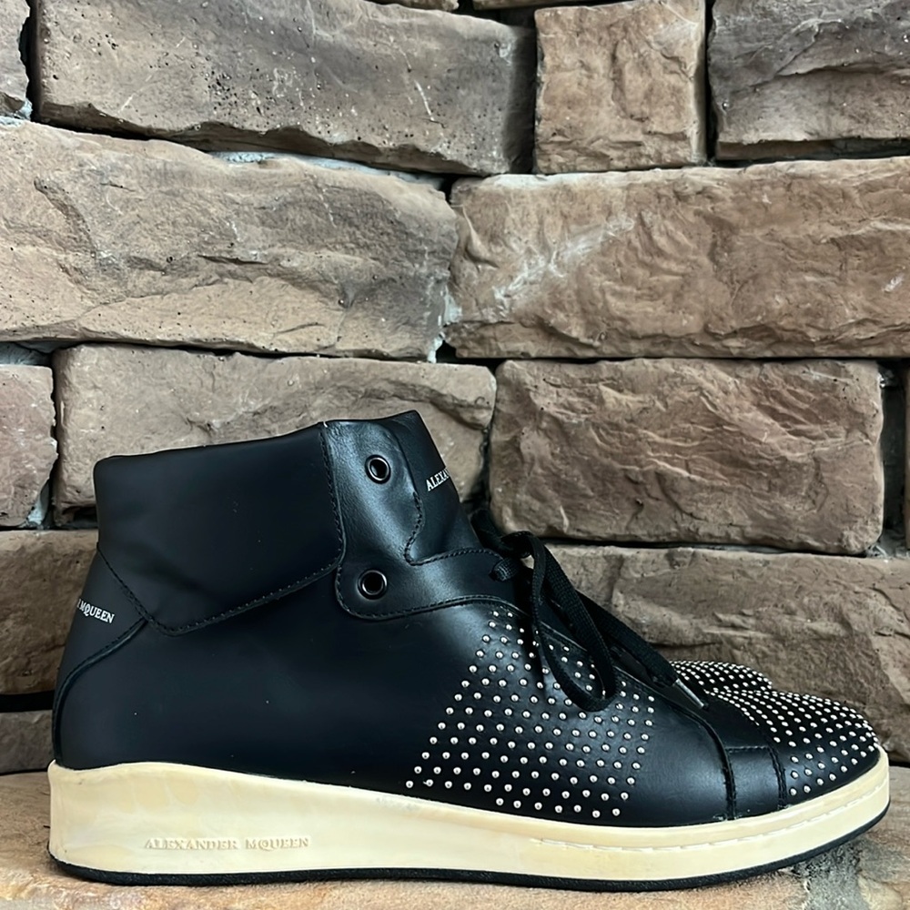 Alexander‎ McQueen Black Leather Studded High Top Sneaker / SZ 42.5 or 9.5